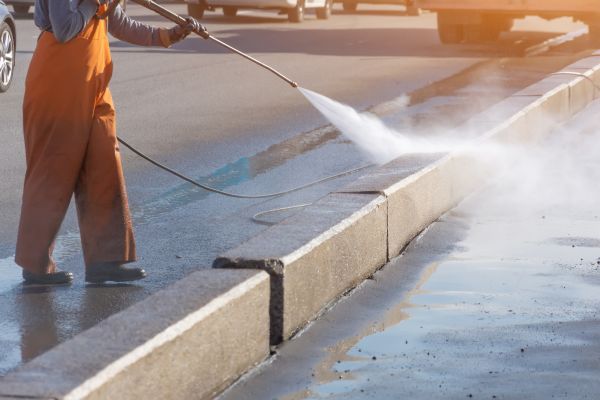 Commercial Concrete Cleaning in Mission Viejo
