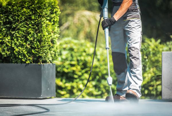 Concrete Pressure Washing in Mission Viejo