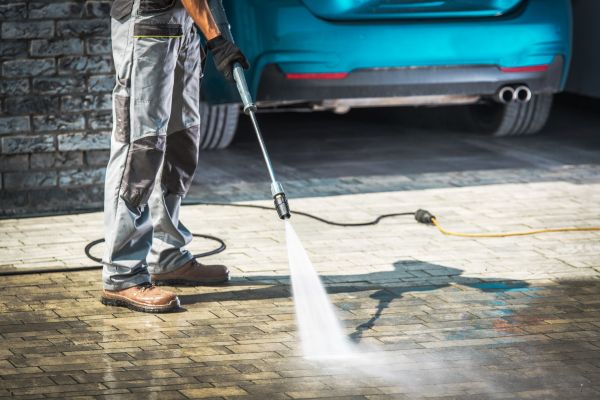 Driveway Pressure Washing in Mission Viejo
