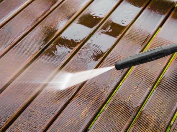 Deck Pressure Washing in Mission Viejo