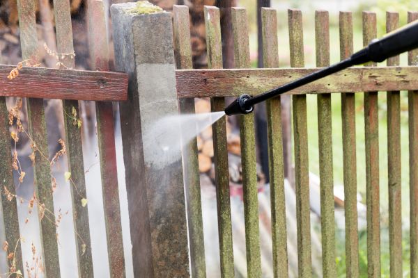 Fence Dirt Removal in Mission Viejo