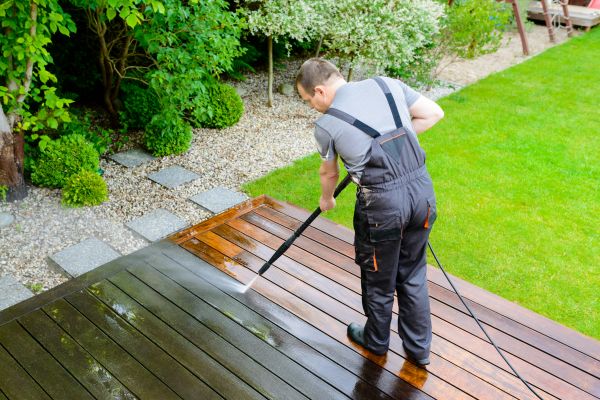 Deck And Patio Cleaning in Mission Viejo