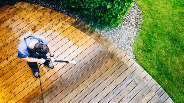 Deck Pressure Cleaning in Mission Viejo
