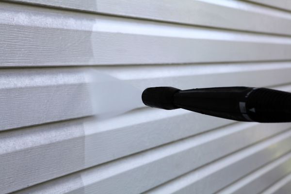Condo Siding Power Washing in Mission Viejo