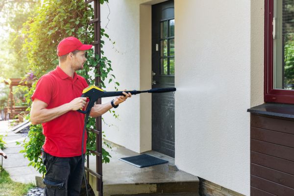 High Pressure Cleaning in Mission Viejo