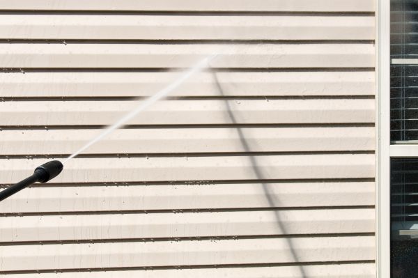 Apartment Power Washing in Mission Viejo